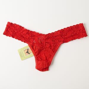 Hanky Panky Signature Lace Thong Women's One Size Red Nylon Stretch Low-Rise
